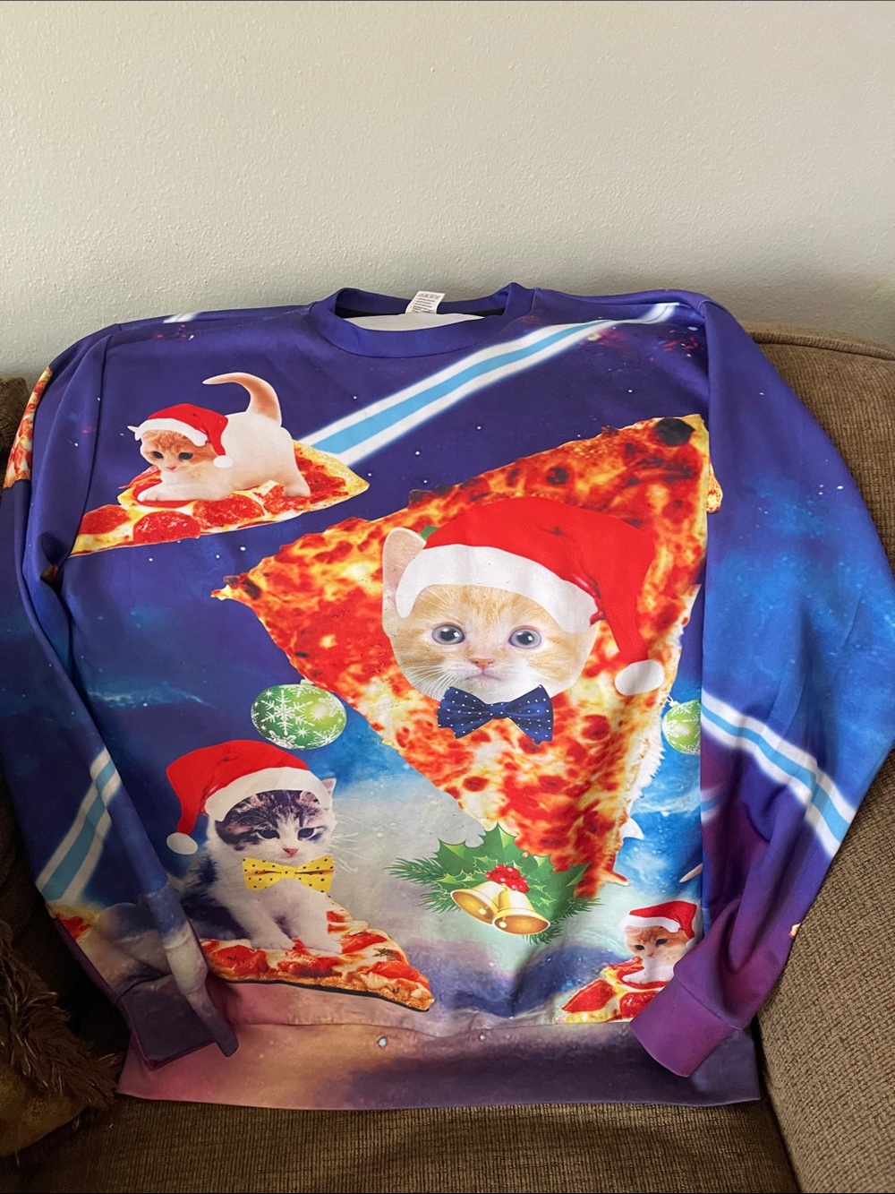 Men or women Holiday Pizza Cat Graphic Sweatshirt - Multicolor